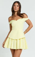 Off Shoulder Pleated Dress in Lemon