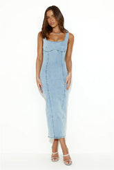 Momentum Maker Midi Dress Light Denim