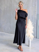 Solid Color One-shoulder Sleeveless Belted Casual Maxi Dress