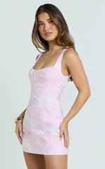 Jacquard Scoop Neck Fitted Dress in Pink