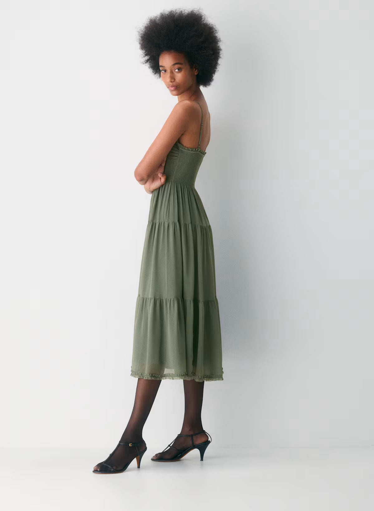 Chiffon tiered V-neck midi dress— sagesse