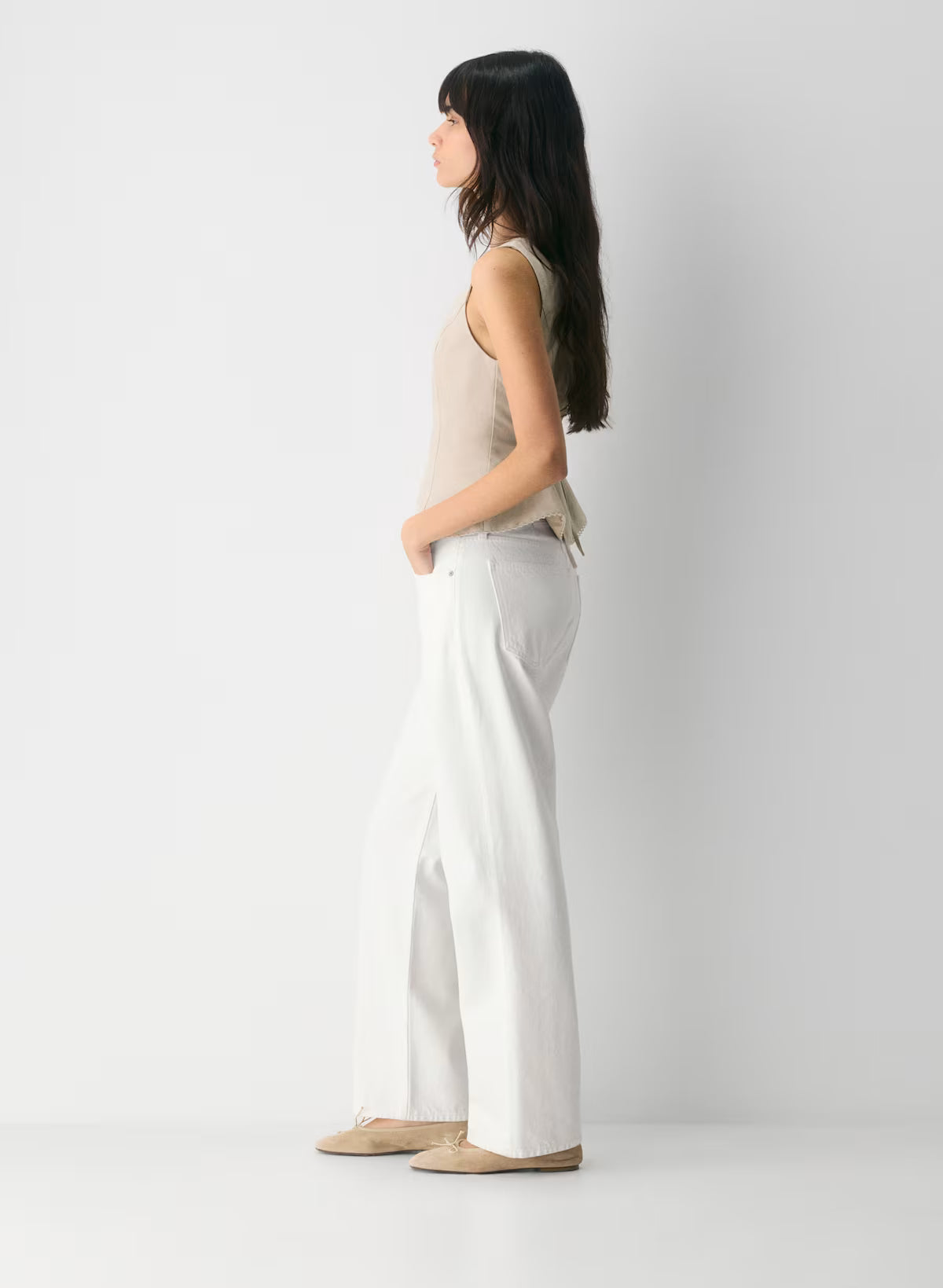 Linen bustier with a square neckline