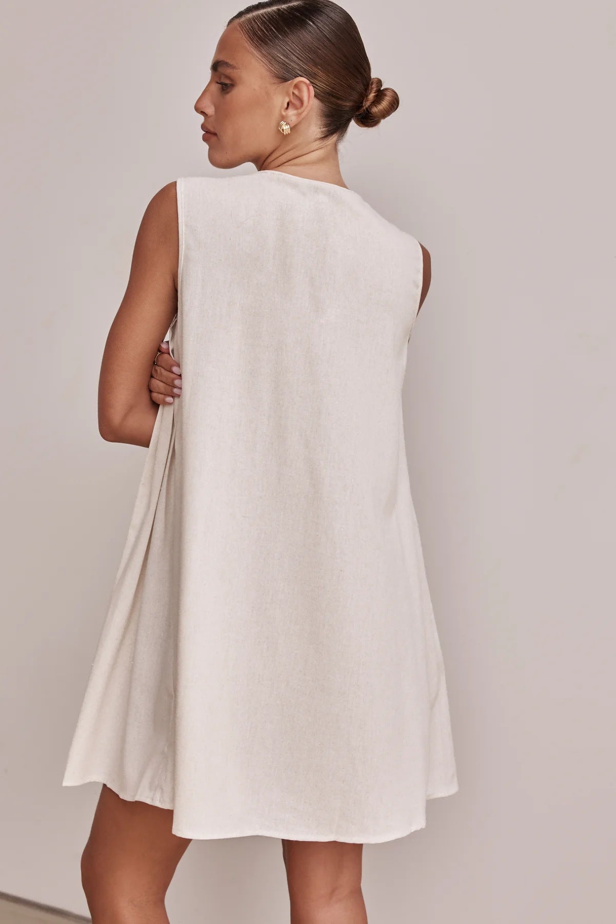 Casual V-neck Tie-strap Sleeveless Mini Dress