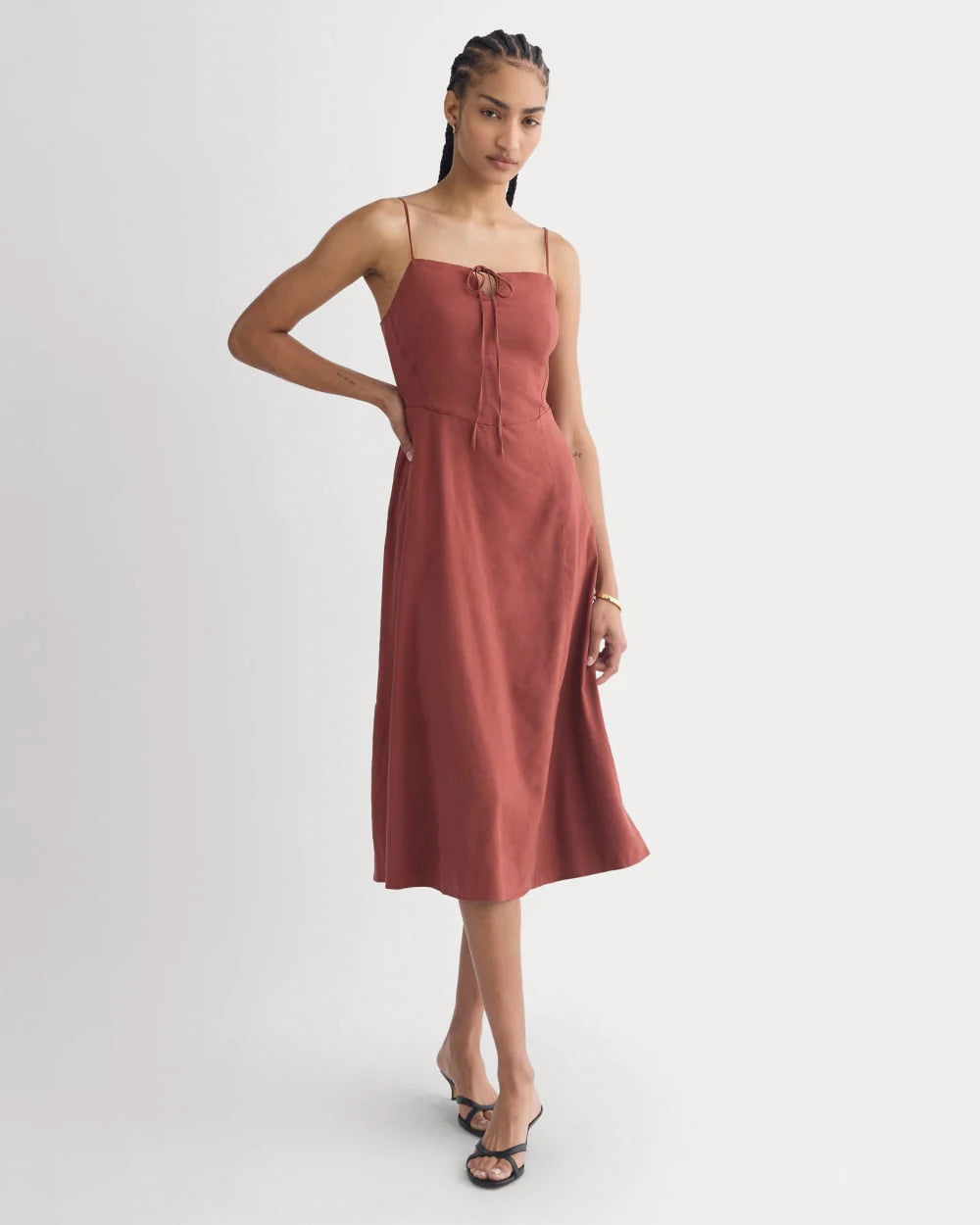 Tie-Neck Dress in Stretch Linen | Henna Red