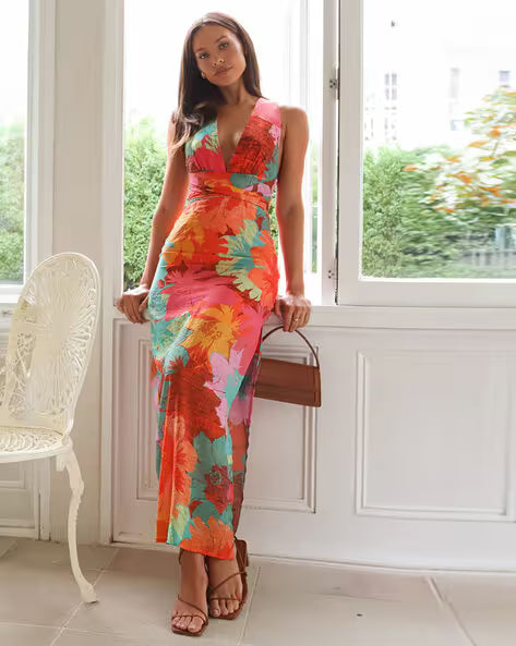 Clara'sHoliday V-Neck Floral PrintLace-Up Maxi Dress