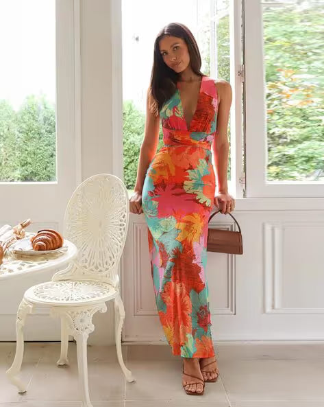 Clara'sHoliday V-Neck Floral PrintLace-Up Maxi Dress