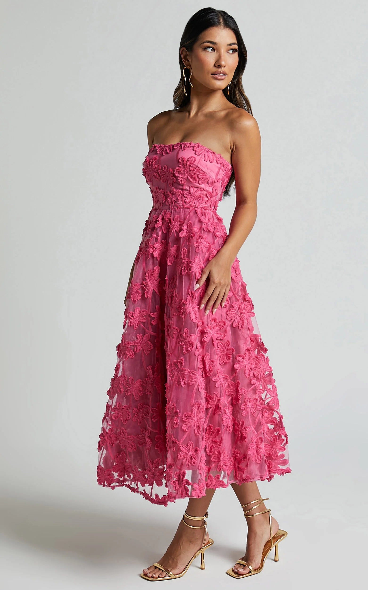 Rheiva Midi Dress - Strapless 3D Embroidery Midi Dress in Pink