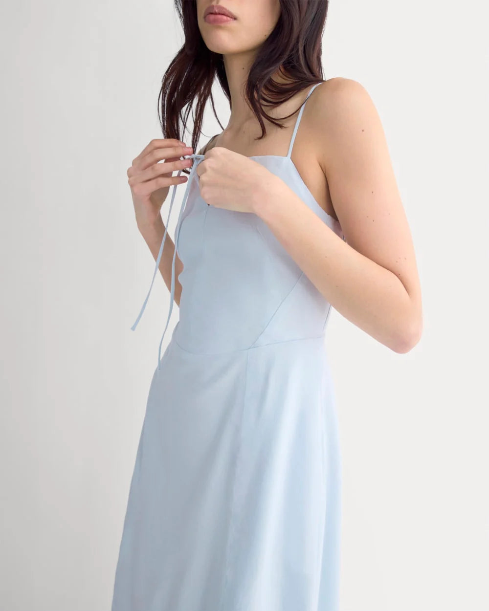 Tie-Neck Dress in Stretch Linen | Skywriting