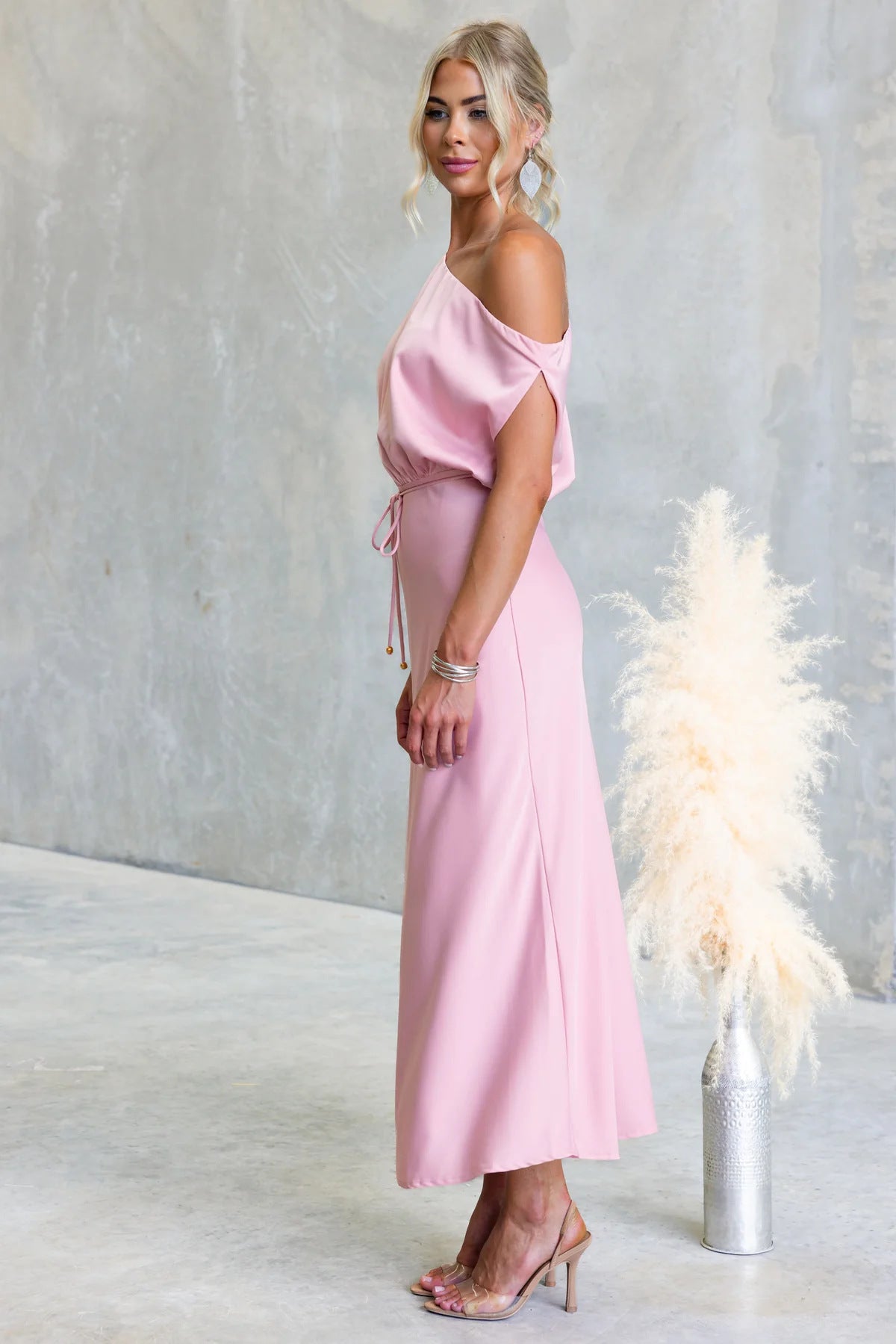 Solid Color One-shoulder Sleeveless Belted Casual Maxi Dress