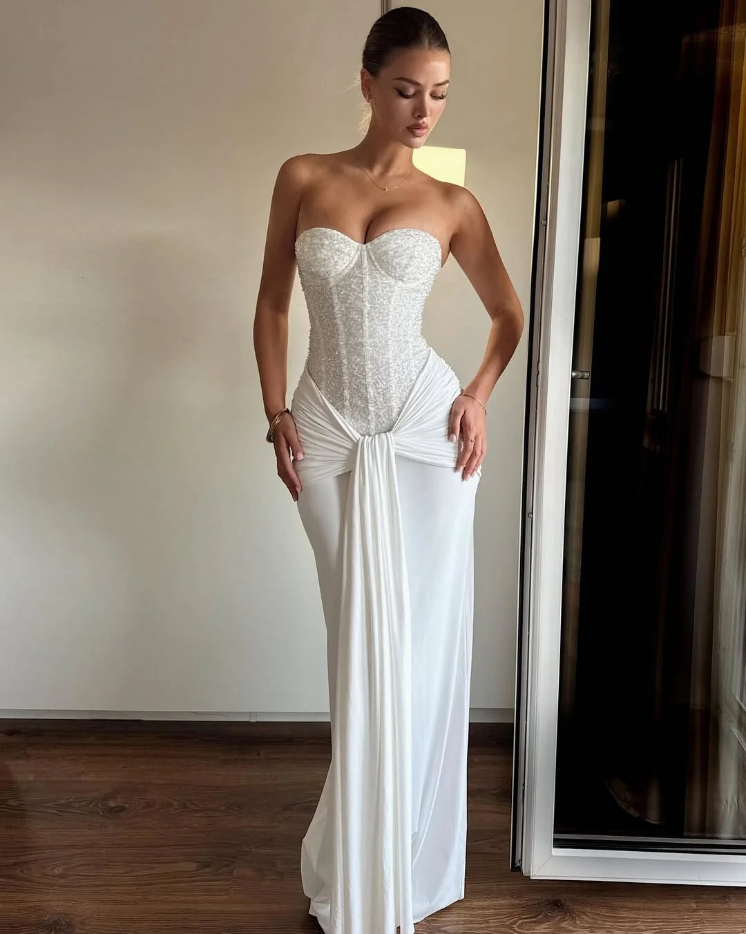 White Sweetheart Sleeveless Beaded Elegant Pleated Prom Dress