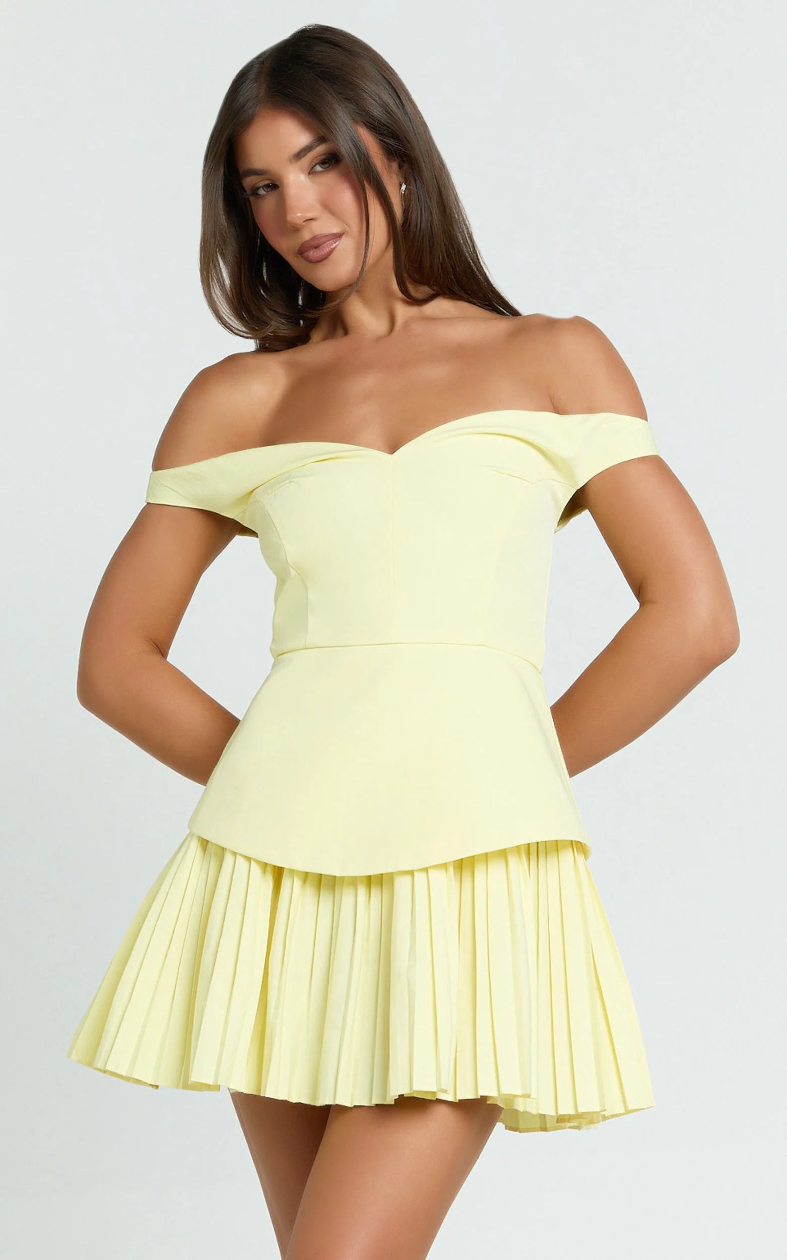 Off Shoulder Pleated Dress in Lemon